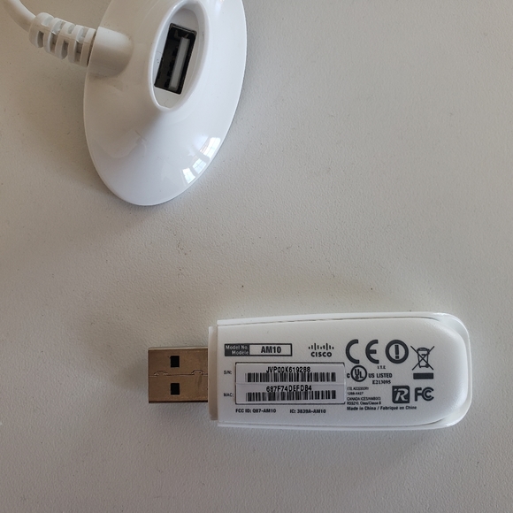 Cisco AM10 Wireless Adapter - Picture 3 of 3